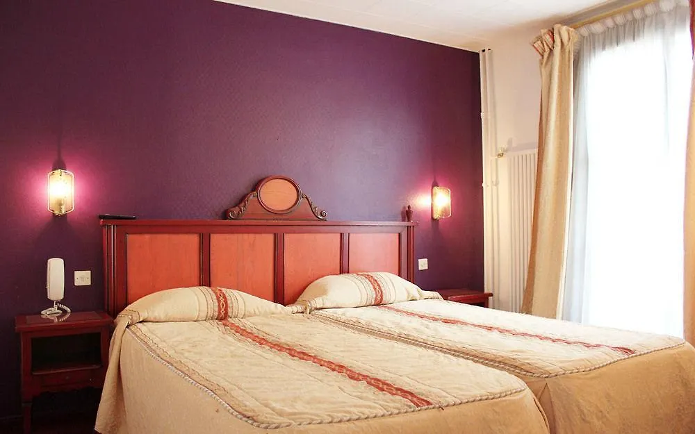 فندق متروبول 3*