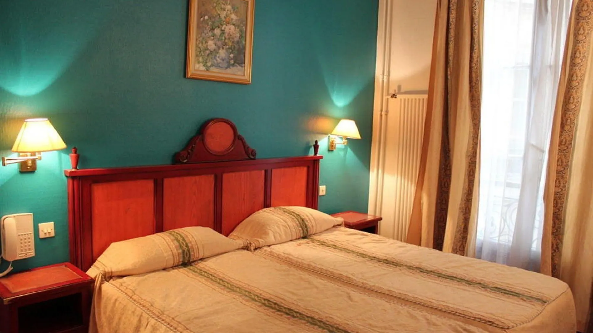 Metropol Hotel 3*