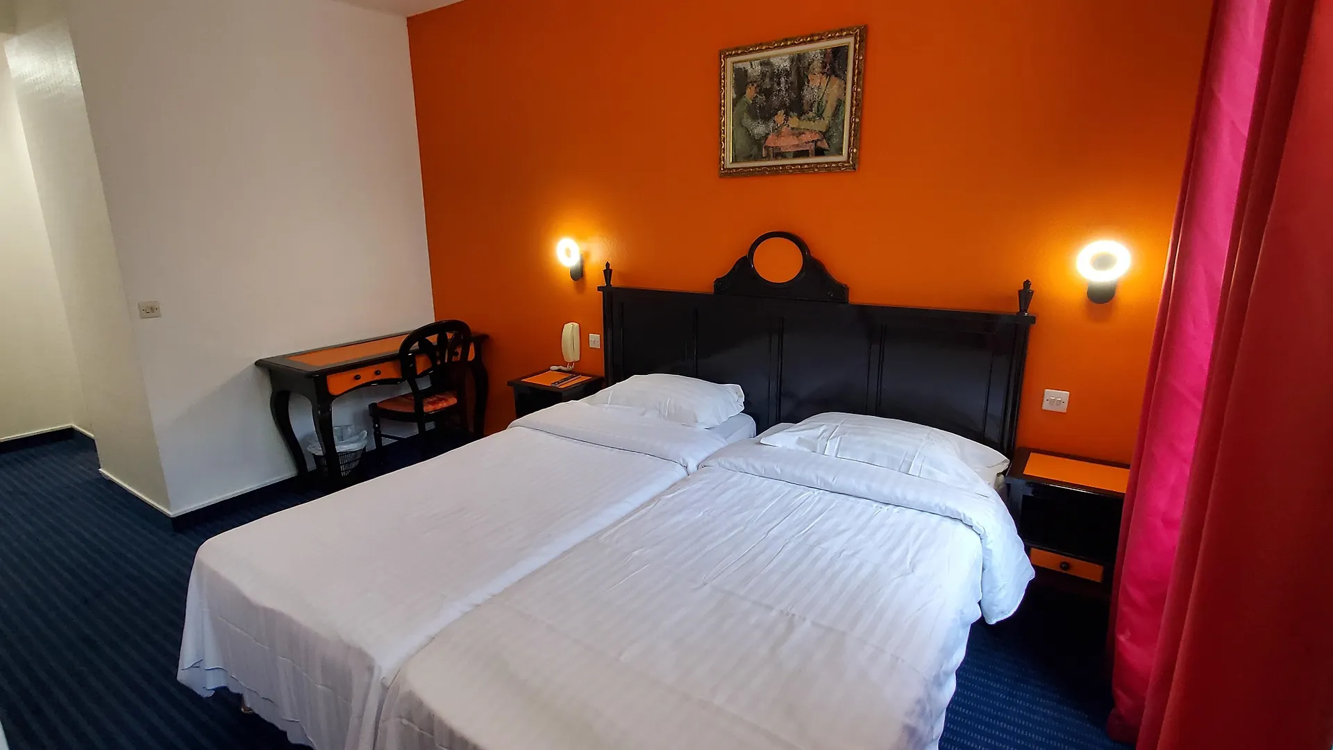 Metropol Hotel 3*